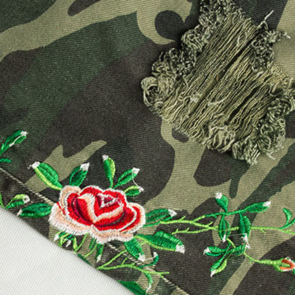 Brand New Embroidered Camo Jeans🍁🍂 - Picture 8 of 8